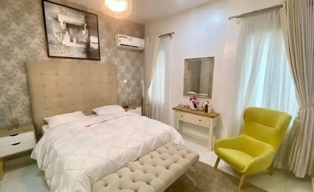 Keji's Shortlet Apartment