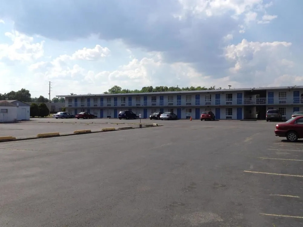 Country Hearth Inn & Suites Paducah