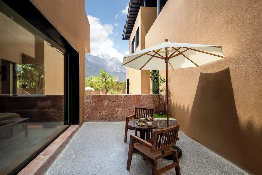 Mucheng Xichi Snow Mountain Art Resort Hotel