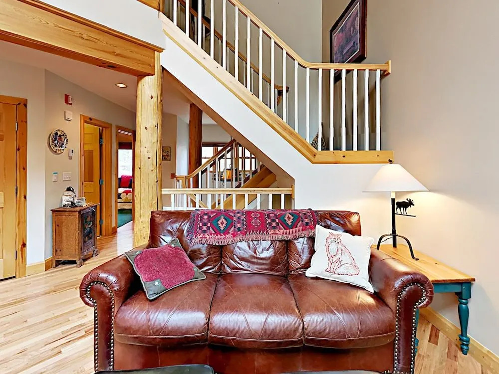 91 Starfire Lane 1972 Condo - 4 Br townhouse by RedAwning