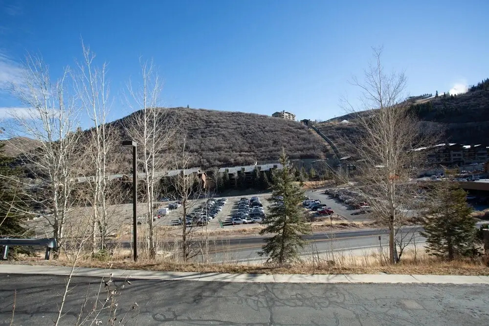 Trail's End Lodge at Deer Valley Resort - Two Bedroom Residence with Den and Spa #102 2 Condo