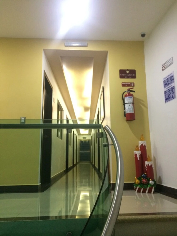 Hotel los faroles