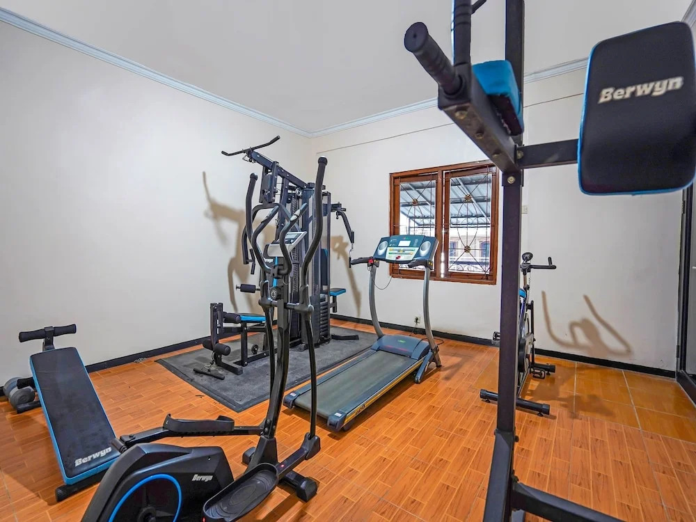 OYO Flagship 90899 Comfitel Siwalankerto
