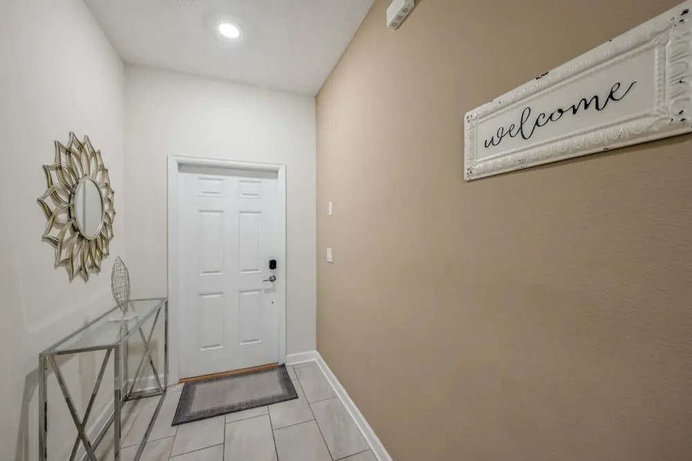 Magical Retreat - A Spacious Villa 10 min From Disney