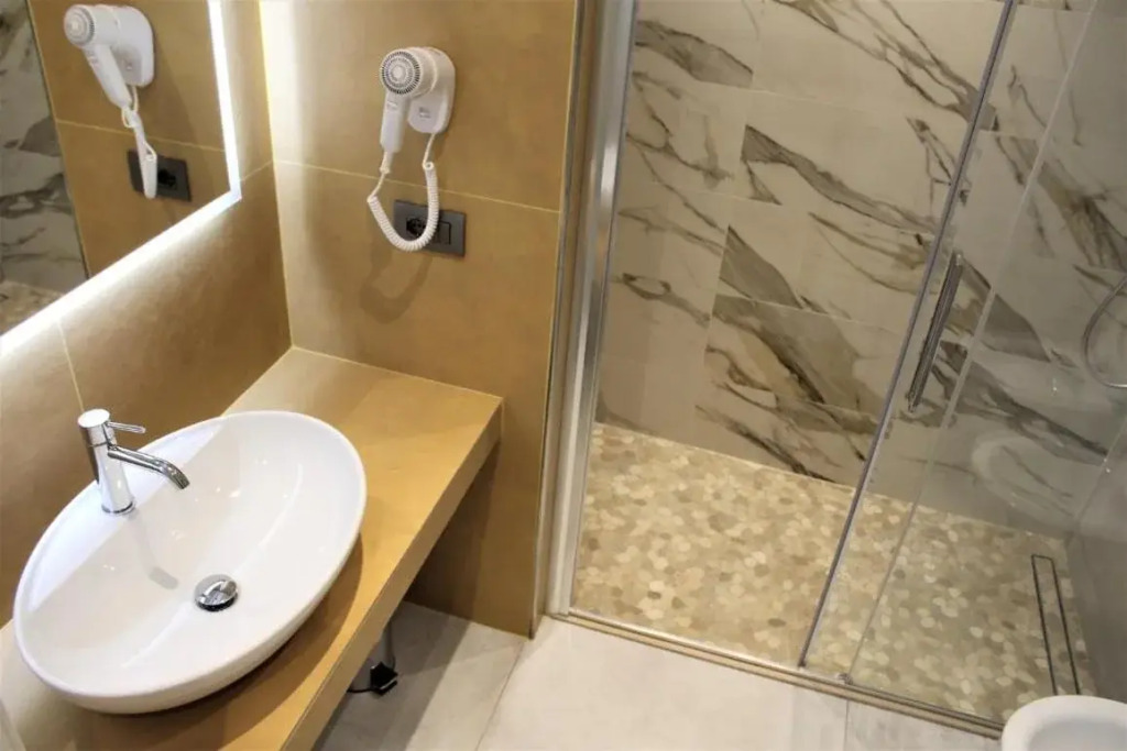 B&B Primrose Residence Hotel