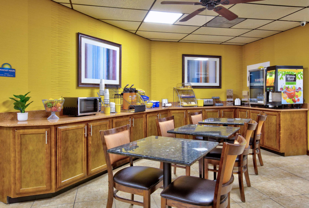 Days Inn by Wyndham Batesville