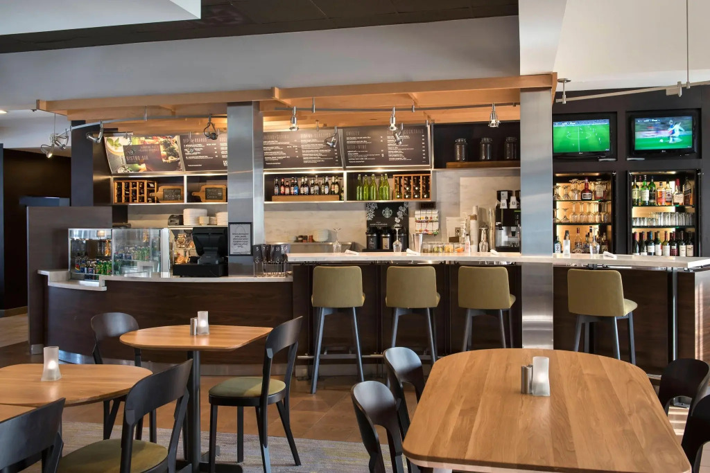 Courtyard by Marriott Boston Norwood/Canton