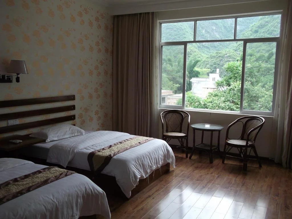 Shanshuiju Village Inn