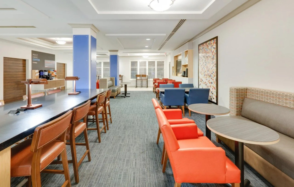 Holiday Inn Express Hotel & Suites Dublin by IHG