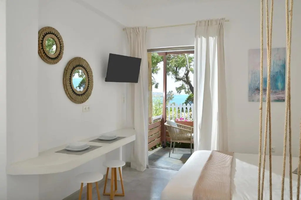 Scenic Studio 7 Batsi Andros