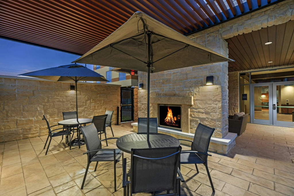 Fairfield Inn & Suites Houston Memorial City Area