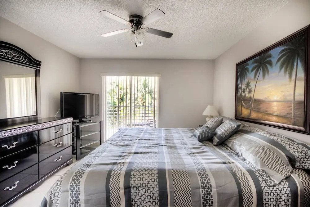 Le Frontenac 413 by Go Florida Condo Sunny Isles