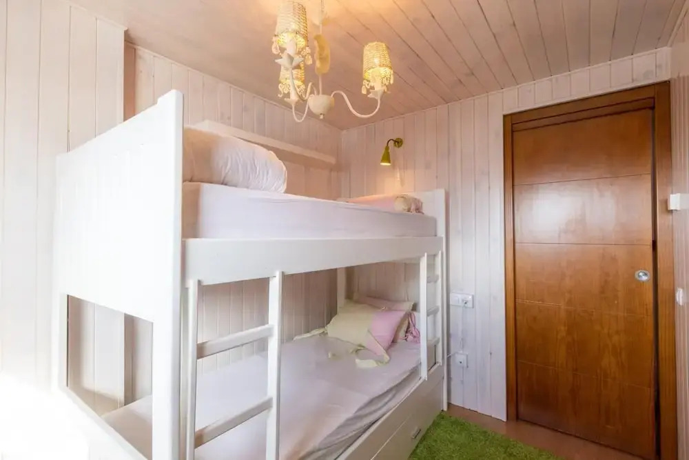 Apartment for Occupancy of 9 People in the Beautiful Monte Oiz