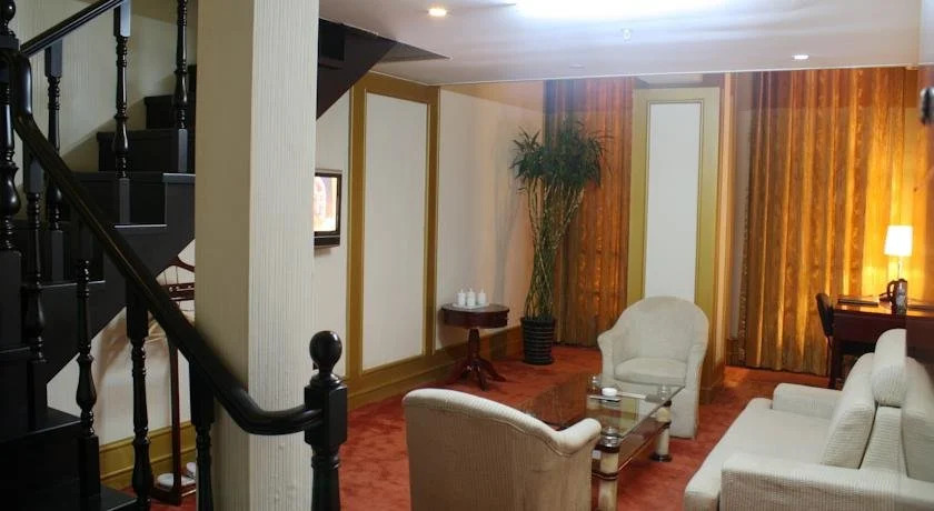 Beijing Yingcheng Business Hotel