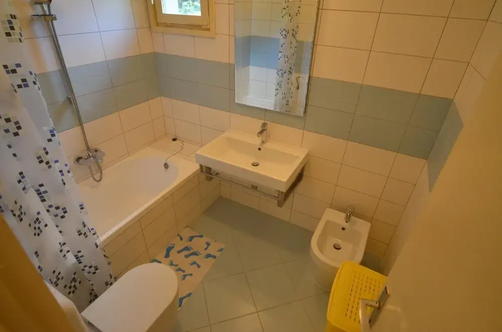 Tina - Two Bedroom Apartment