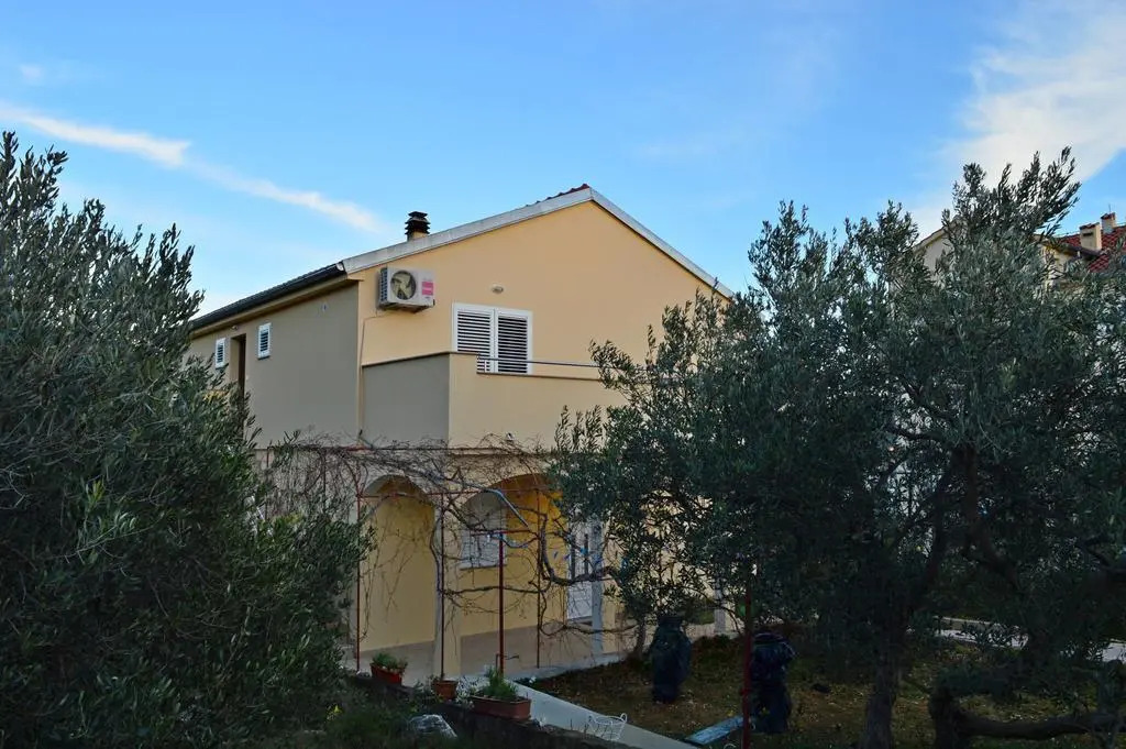 Apartments Vilim Tisno