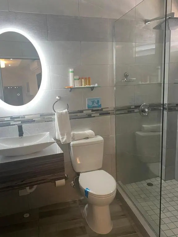 Itza-Bella Suites