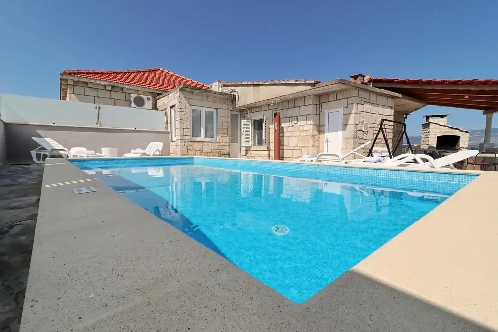 Villa Ivana - Three-bedroom Villa With Private Pool ID Direct Booker 986