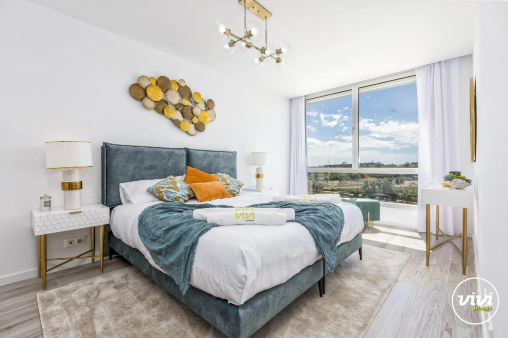 Lima in Estepona with 3 bedrooms and 2 bathrooms