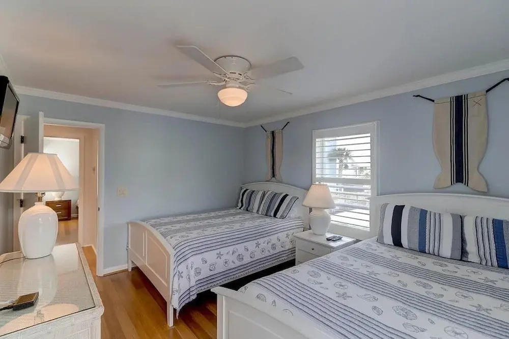 903 Ocean Boulevard