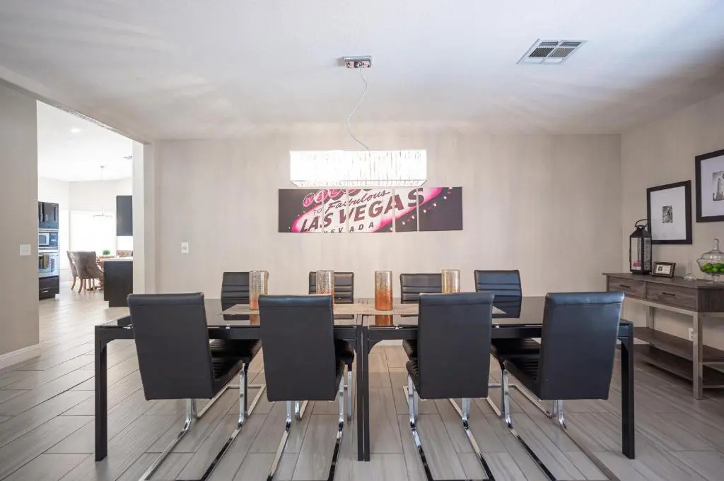 Luxury Home Near Las Vegas Strip and Airport.