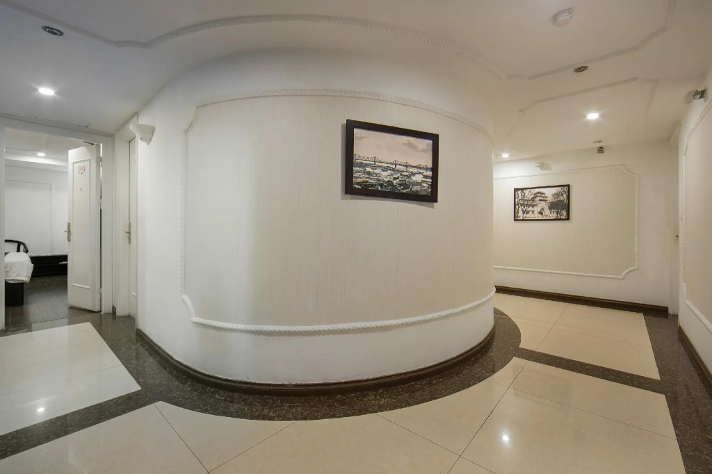 Hanoi Emotion Hotel