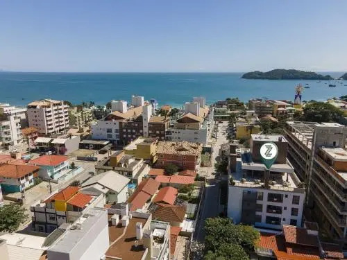 Ed. Porto Madero. Apartamento alto padrão próximo a Praia de Bombinhas!