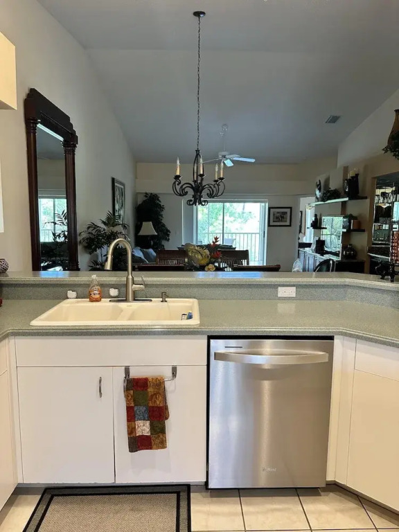 Stoneybrook Condo #926