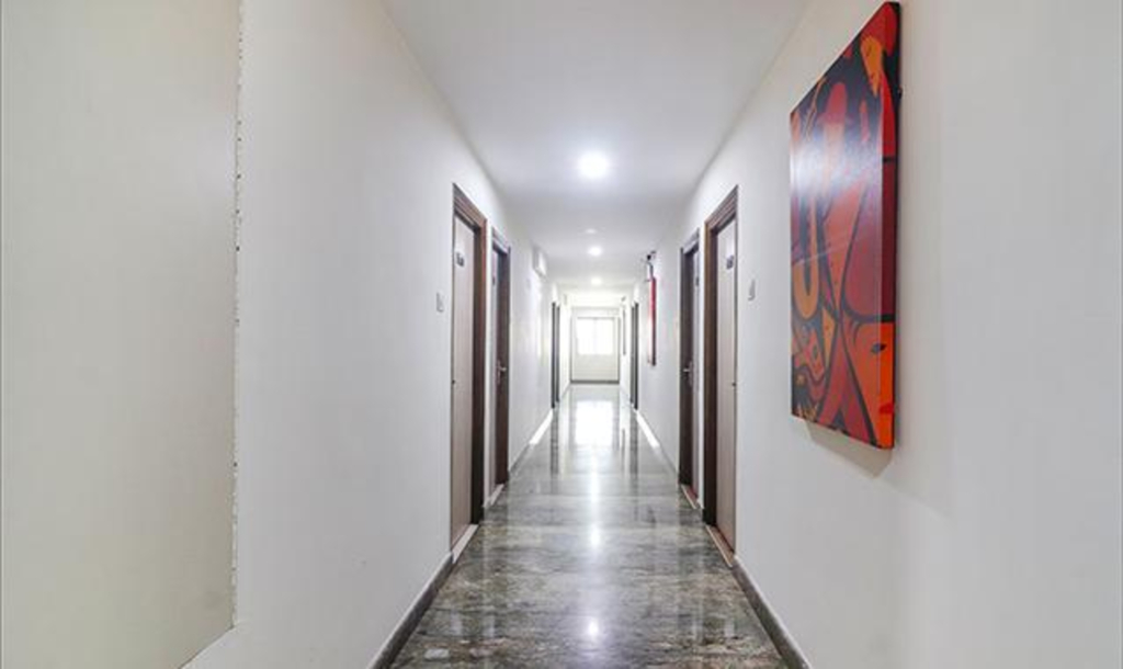 FabHotel Pride Inn Financia - Near DLF Cyber City Gachibowli
