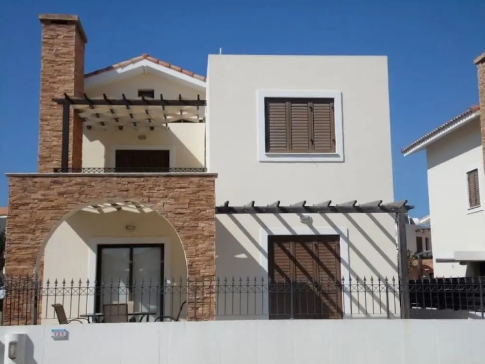 Villa Alexandra by Ezoria Villas
