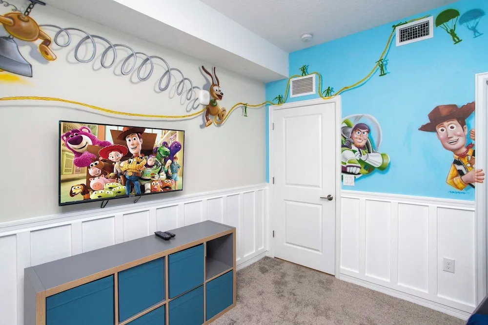 Luxurious 2 Bd Close to Disney Storey Lake 204 3131