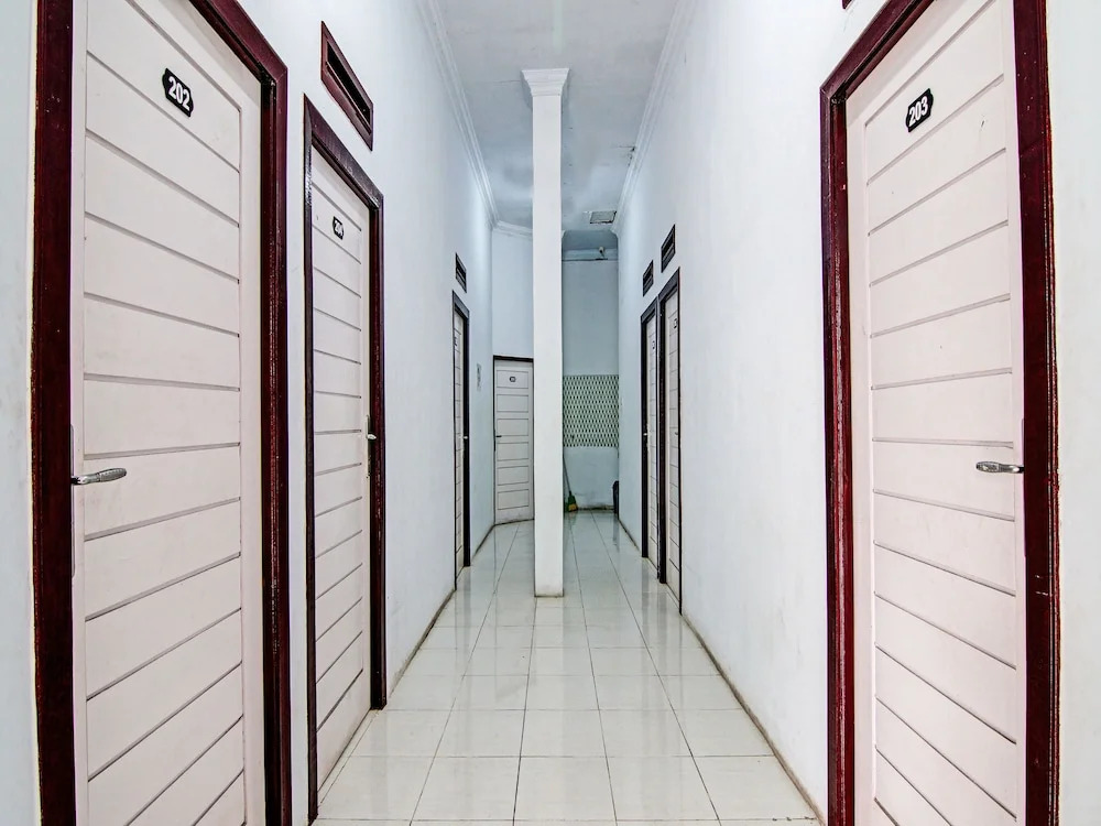 OYO 92047 Penginapan Arfi Syariah
