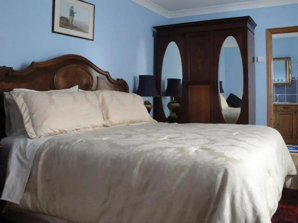 Riverside Bed and Breakfast
