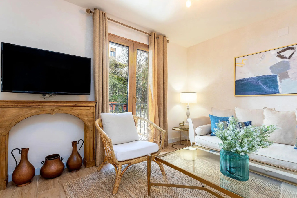 Stunning 4 Bedroom House In Albaicin. Alhacaba