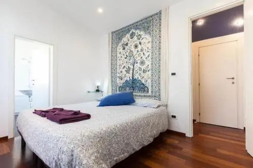 Sunflower Apartment with private terrace parking and lift