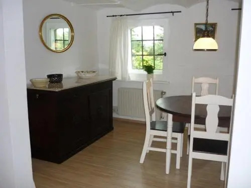 Little Rose Cottage