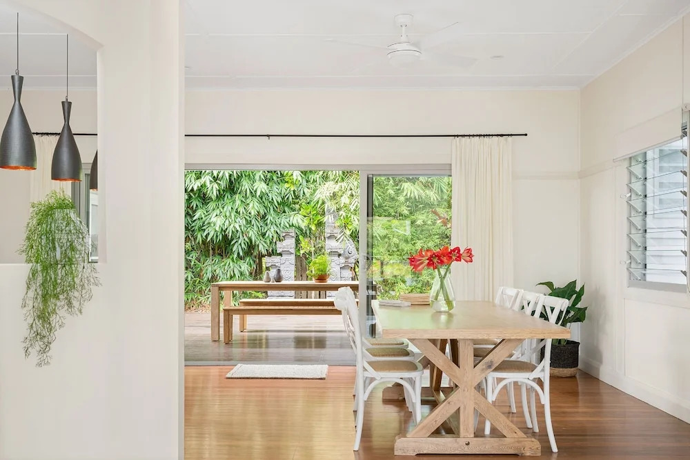 The White Rabbit - with studio & covered deck