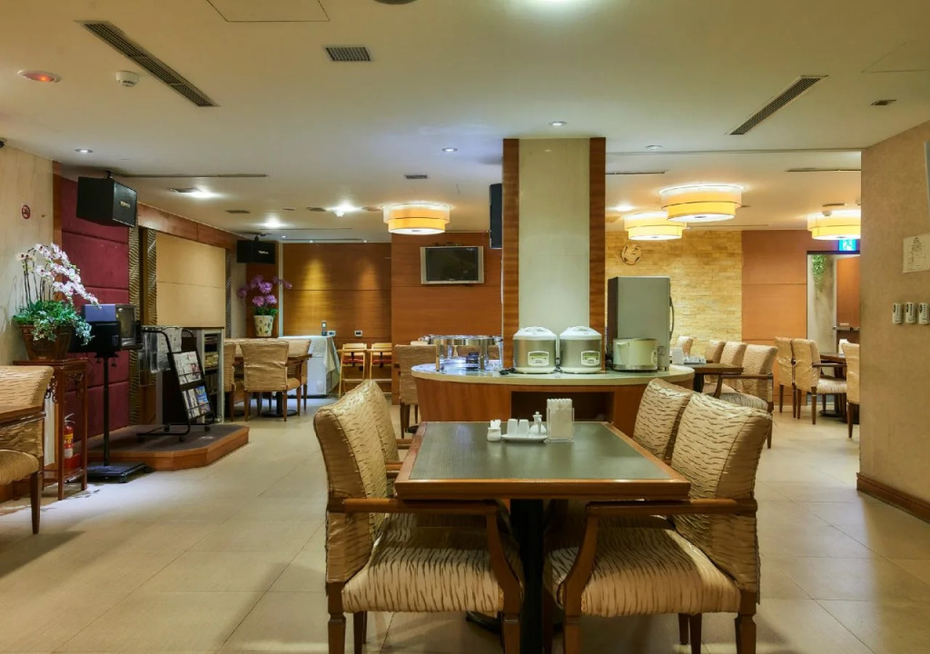 Rich Garden Hotel
