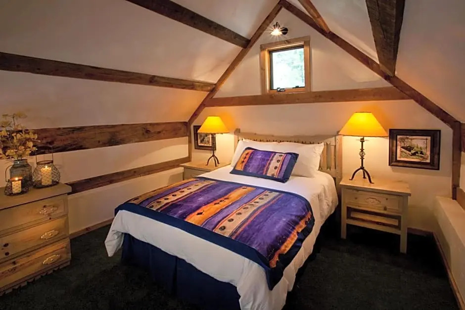 Cottams Lodge by Alpine Village Suites