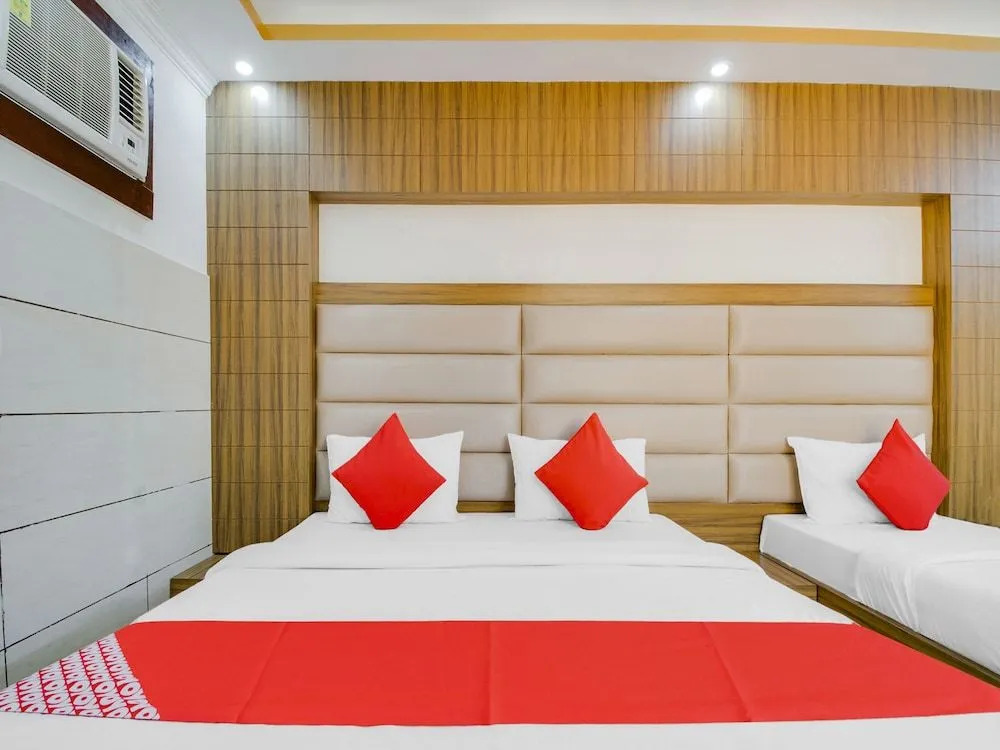 Oyo 17006 Hotel Girnar