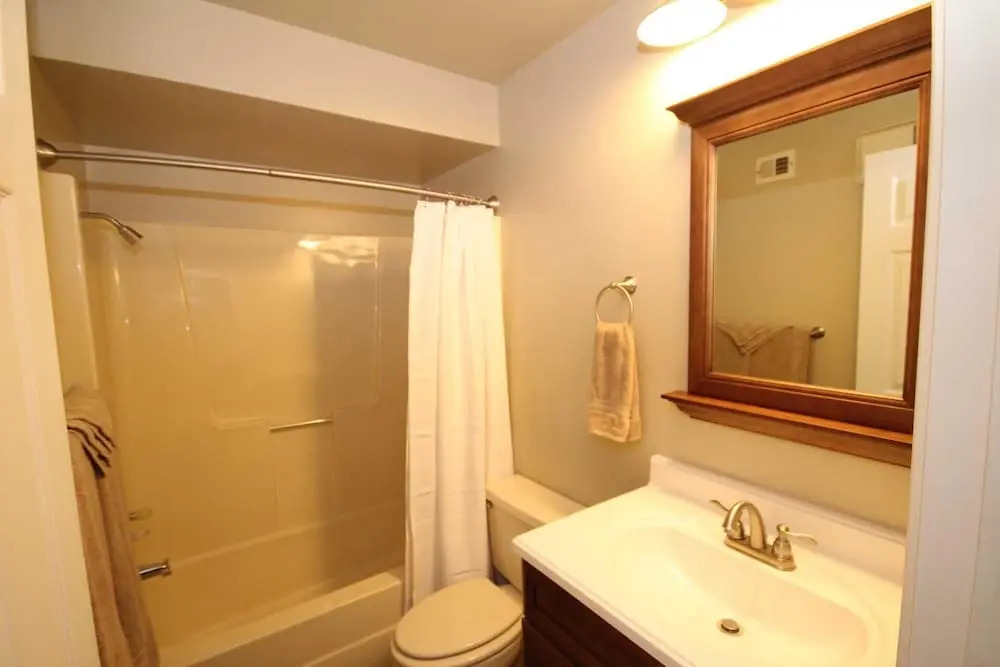 Swiss Village - 2 Br Condo