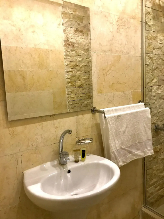 Sahara Pyramids Inn