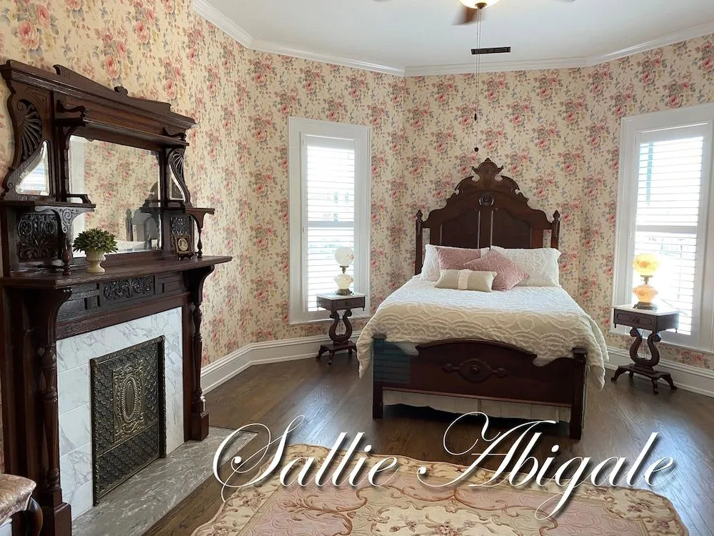 Belle Louise Historic Bed & Breakfast