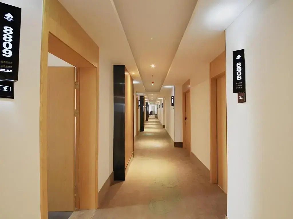 GreenTree Inn Zhengzhou Gongyi Xinxing Road Business Hotel
