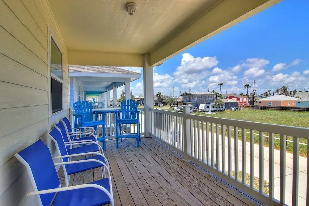 Banana Boat 424 by RedAwning