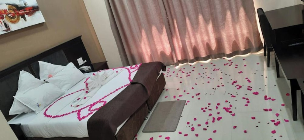 Palm Kalash Hotel
