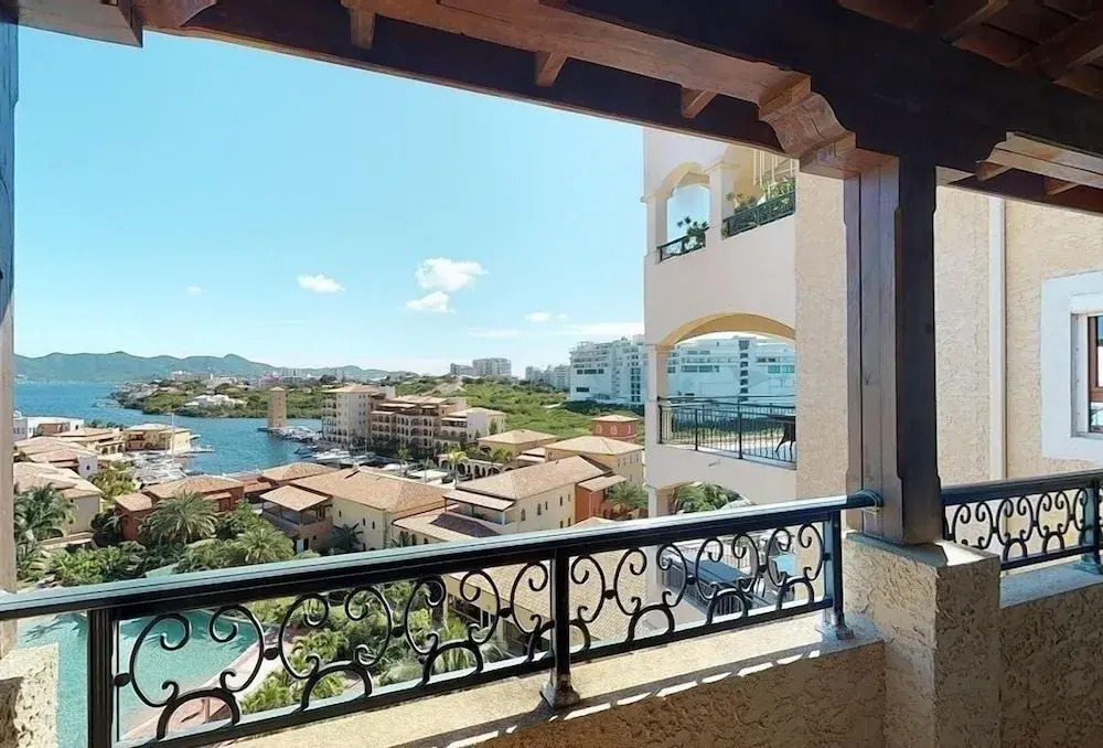 Condo Ouana