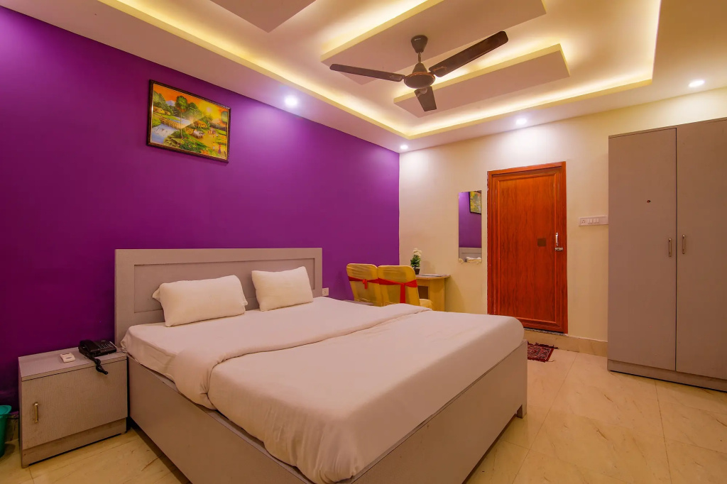FabHotel Bodhi Vihar