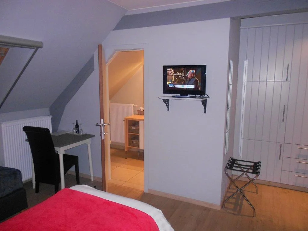 B&B Fruithof Tack