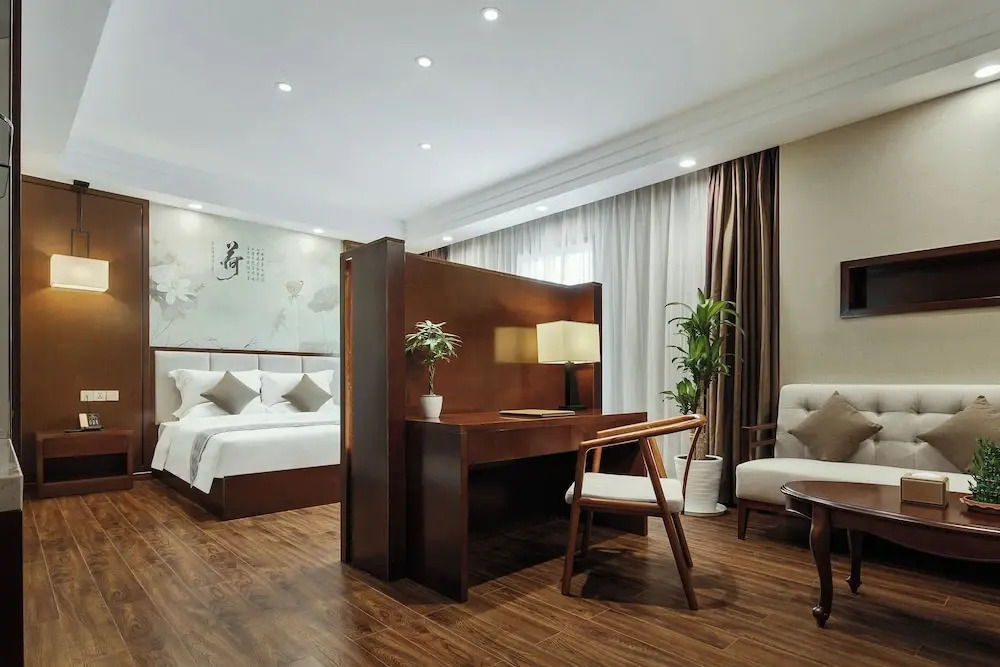 Rose Garden International Hotel